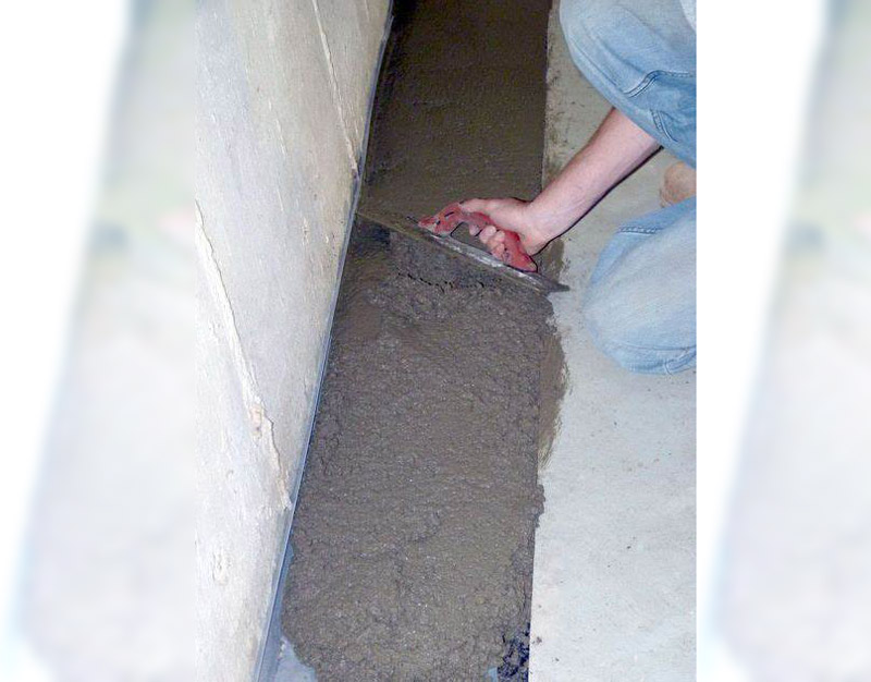 ماهیچه کشی پای دیوار